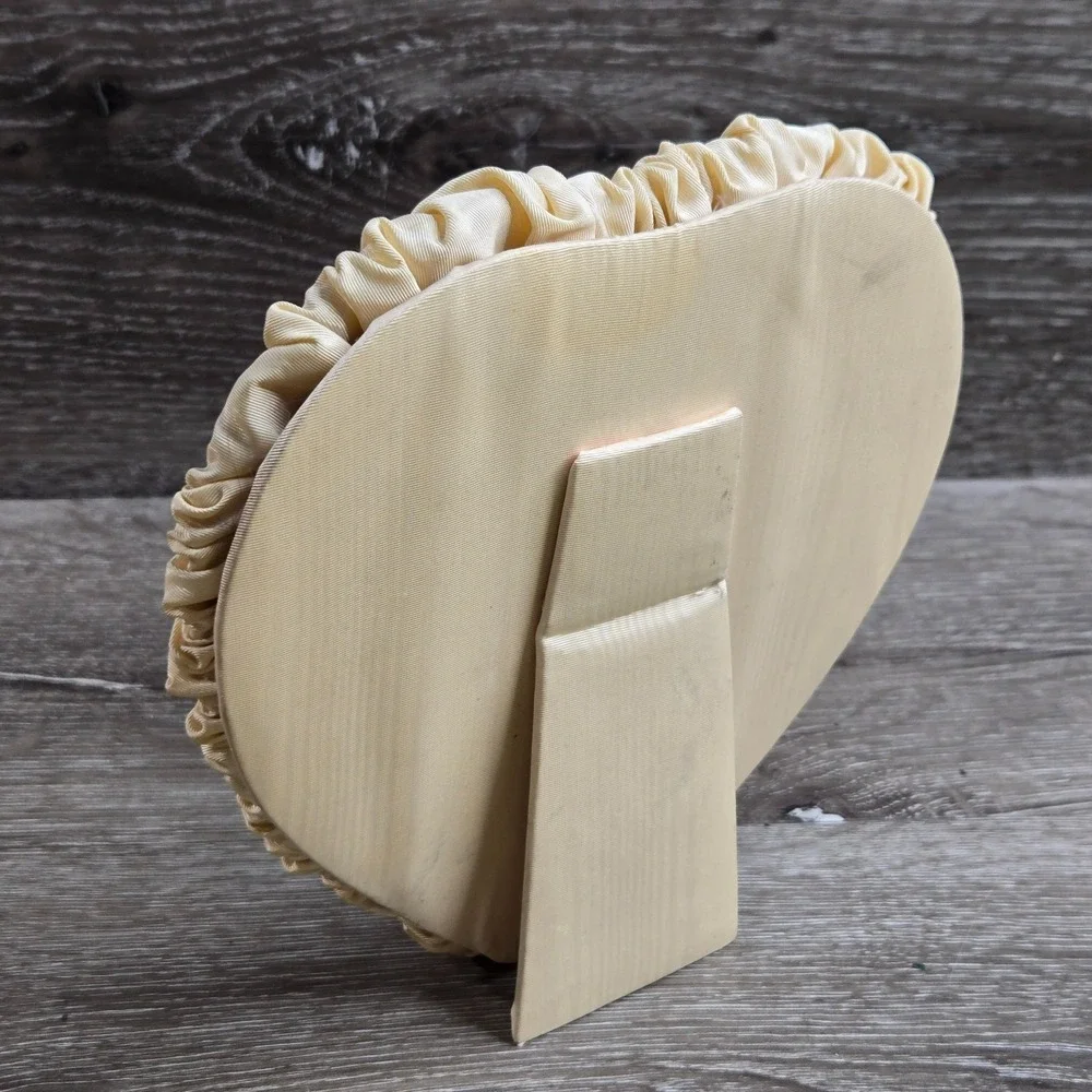 Vintage Cream Satin Ruched Heart Shaped Tabletop Picture Frame Boudoir Decor 7x5